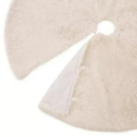 GLITZHOME 48" D Plush Christmas Tree Skirt - Picture 3 of 4